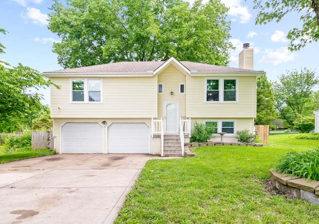 Property at 17509 Montgall Dr, Belton, MO 64012, 3 beds, 2.5 baths
