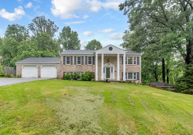 Property at 9501 Nottingham Dr, Upper Marlboro, MD 20772, 5 beds, 3 baths
