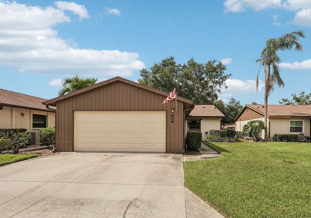 Property at 532 Oak Hill Cir #12, Sarasota, FL 34232, 2 beds, 2 baths