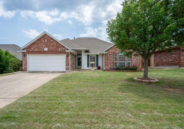 Property at 11014 Madison Ave, Midwest City, OK 73130, 4 beds, 2 baths