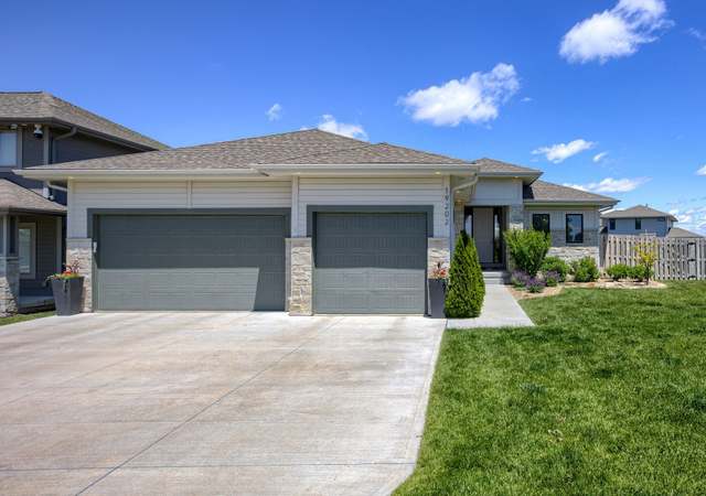 Property at 19202 Taylor Cir, Elkhorn, NE 68022, 4 beds, 3.5 baths