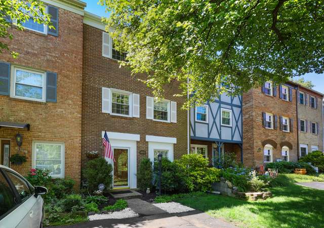 Photo of 14803 Haymarket Ln, Centreville, VA 20120