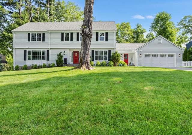 Photo of 82 High Wood Rd, West Hartford, CT 06117