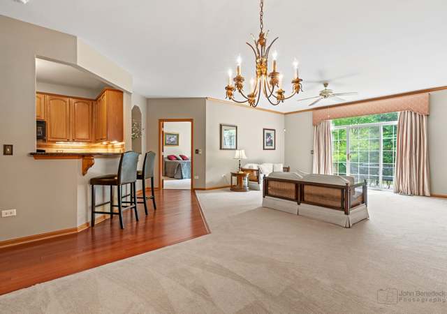 Photo of 1639 Sedona Ave, Aurora, IL 60504