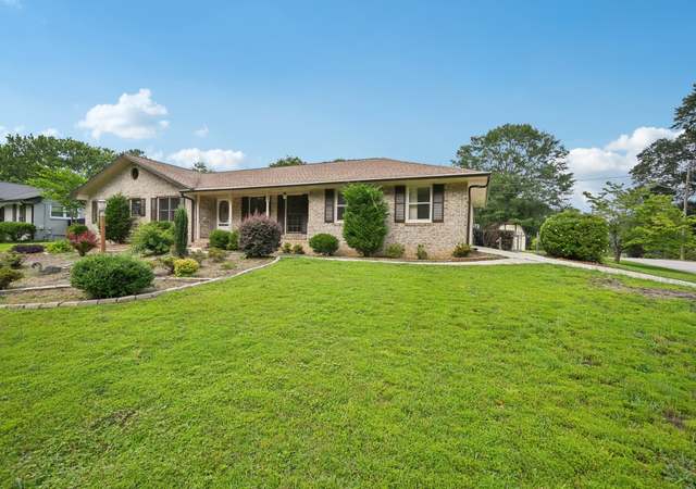 Property at 2676 Abington Dr, Snellville, GA 30078, 4 beds, 2.5 baths