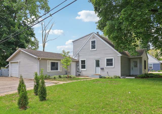 Photo of 361 Highland Rd, Grayslake, IL 60030