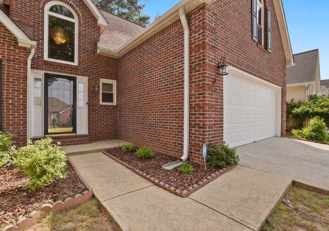 Photo of 64 Harbour Lake Dr, Fayetteville, GA 30215