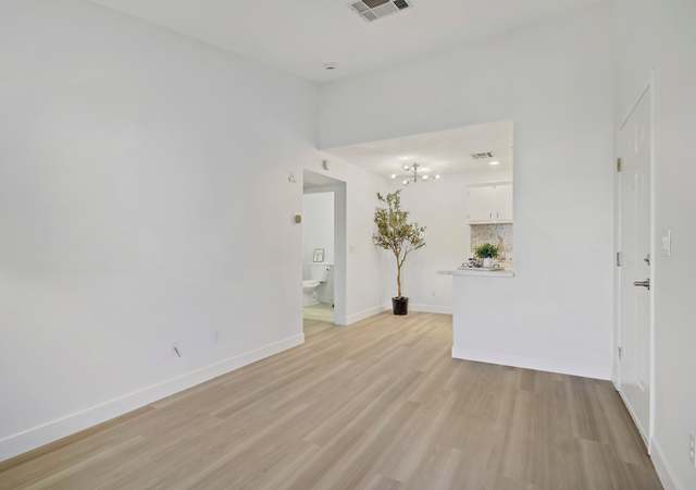 Property at 5171 Lindell Rd #201, Las Vegas, NV 89118, 1 bed, 1 bath