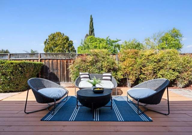 Property at 213 Thompson Sq, Mountain View, CA 94043, 3 beds, 2 baths