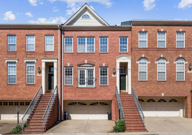 Property at 2825 Laura Gae Cir, Vienna, VA 22180, 3 beds, 3.5 baths
