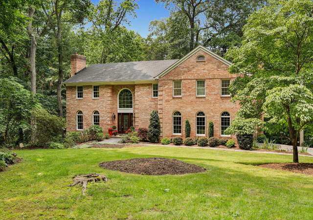 Property at 13735 Canal Vista Ct, Potomac, MD 20854, 5 beds, 4.5 baths
