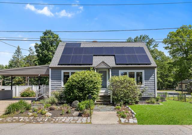 Photo of 298 Spruce St, Leominster, MA 01453