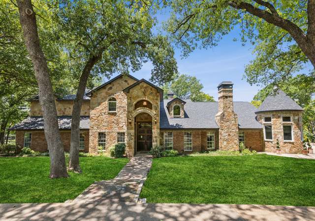 Photo of 2214 Lake Country Dr, Weatherford, TX 76087