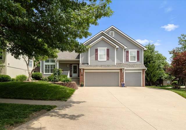 Property at 3701 Durham Ct, St Joseph, MO 64506, 4 beds, 3.5 baths