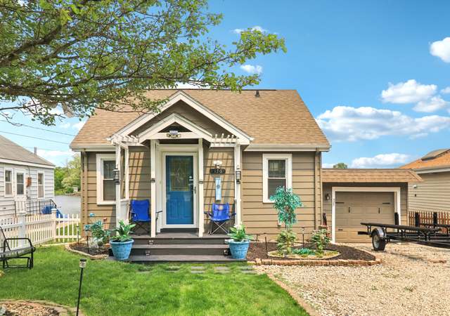 Photo of 136 S Shore Dr, Island Lake, IL 60042