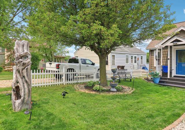Photo of 136 S Shore Dr, Island Lake, IL 60042