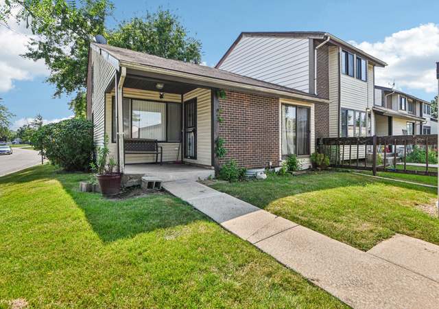 Property at 401 Pebble Beach Cir, University Park, IL 60484, 3 beds, 2 baths