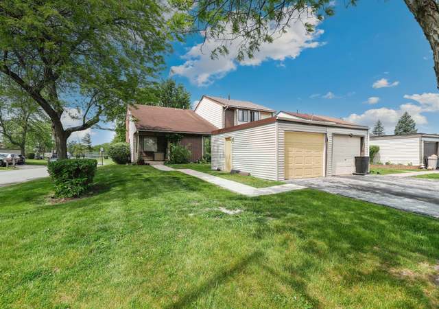 Property at 401 Pebble Beach Cir, University Park, IL 60484, 3 beds, 2 baths