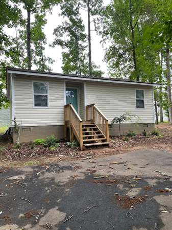 Property at 1607 Staley Rd, High Point, NC 27265, 2 beds, 1 bath