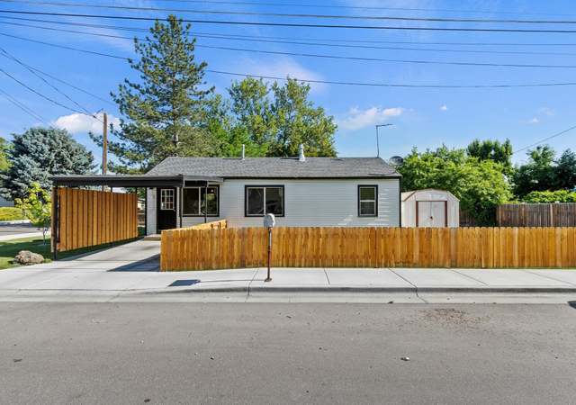 Property at 504 E 7th St, Emmett, ID 83617-3619, 2 beds, 1 bath