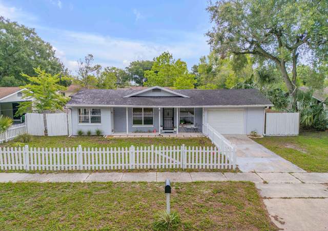 Property at 614 S Amelia Ave, Deland, FL 32724, 4 beds, 2.5 baths