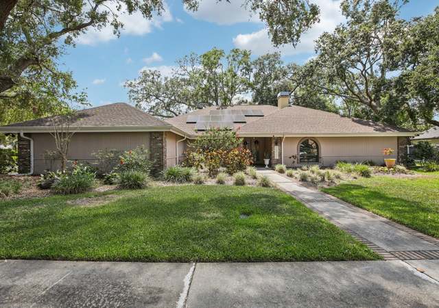 Property at 10902 Bent Tree Pl, Tampa, FL 33618, 3 beds, 3 baths