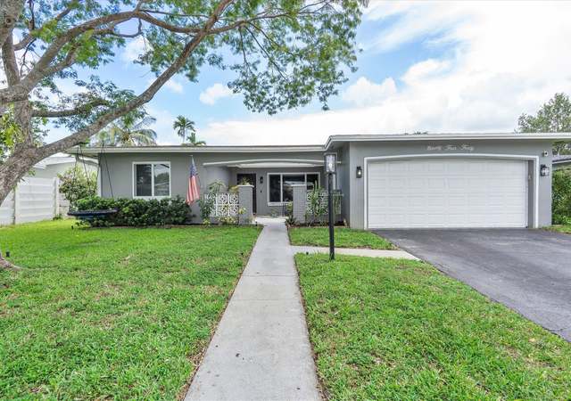 Property at 9440 NW 24th Pl, Pembroke Pines, FL 33024, 3 beds, 2 baths
