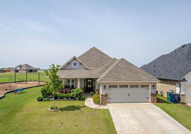 Property at 18405 Autumn Grove Dr, Edmond, OK 73012, 3 beds, 2 baths