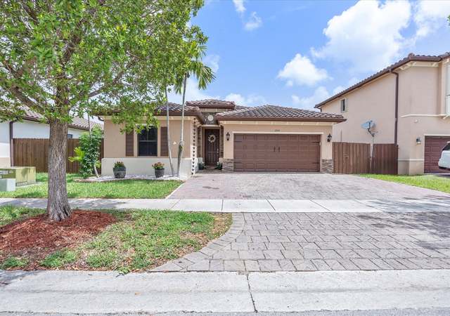 Property at 2743 NE 1st St, Homestead, FL 33033, 3 beds, 3 baths