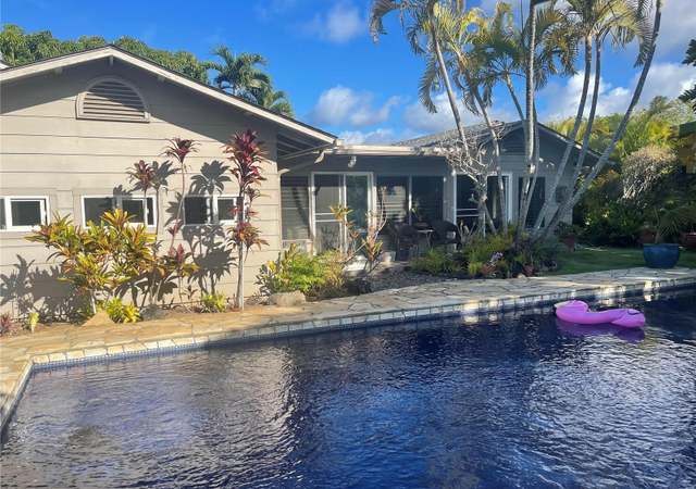 Property at 230 Kuukama St, Kailua, HI 96734, 4 beds, 3.5 baths