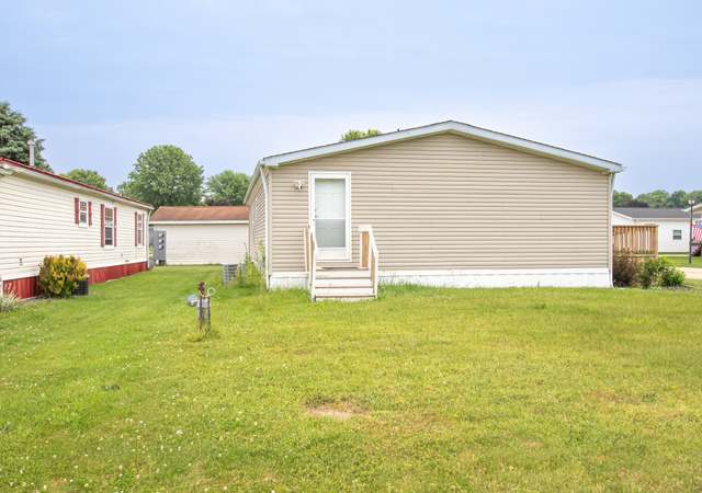 Photo of 2631 Stoneyridge Dr, Madison, OH 44057