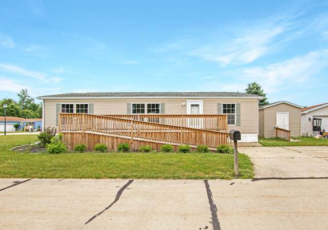 Photo of 2631 Stoneyridge Dr, Madison, OH 44057