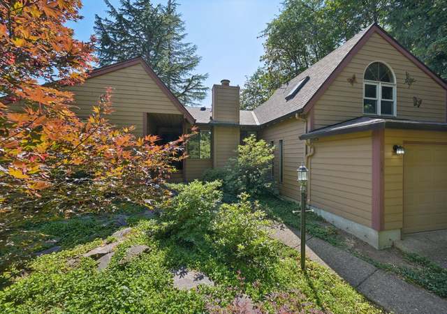 Property at 18194 Shady Hollow Way, West Linn, OR 97068, 4 beds, 3 baths