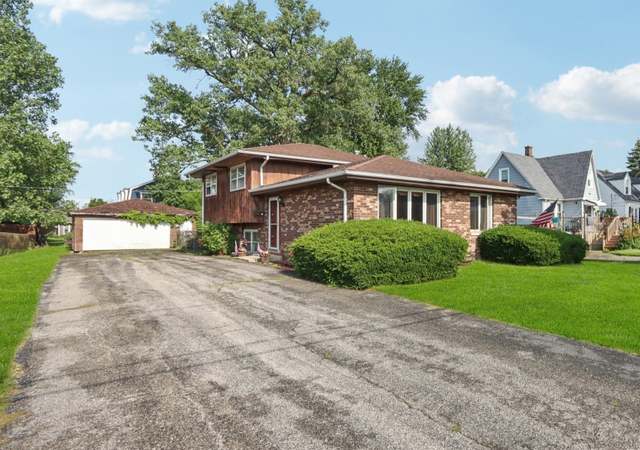Property at 10956 S Nagle Ave, Worth, IL 60482, 3 beds, 2.5 baths