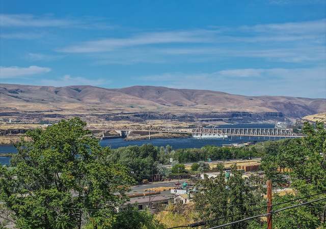 Property at 2205 E 9th St, The Dalles, OR 97058