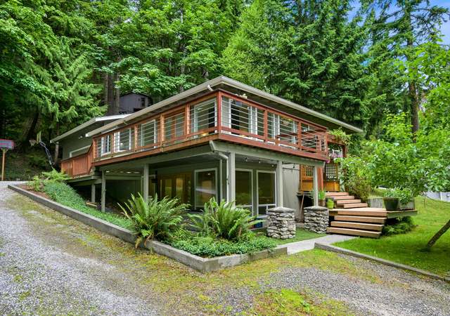 Property at 400 Sudden Valley Dr, Bellingham, WA 98229, 3 beds, 2.5 baths
