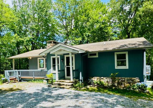 Property at 47 Thunderbird Ln, Lake Toxaway, NC 28747, 3 beds, 2 baths