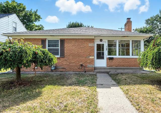 Property at 2707 Byron Center Ave SW, Wyoming, MI 49519, 3 beds, 2 baths