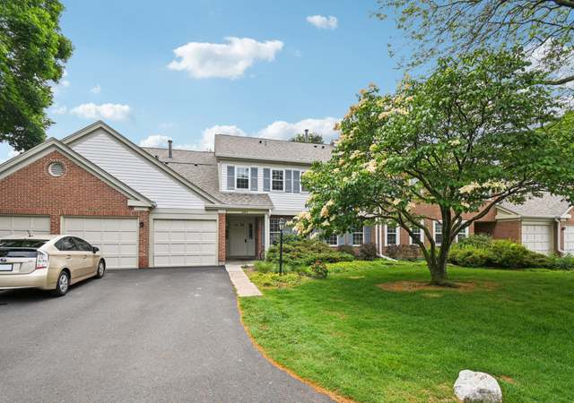 Property at 1604 Brittany Ct Unit 2B, Wheeling, IL 60090, 2 beds, 2 baths