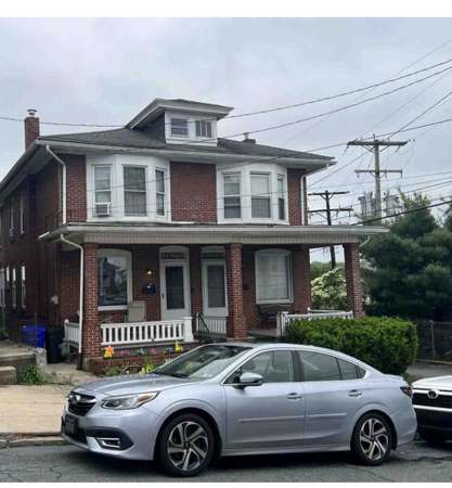 Property at 38 Carroll St, Reading, PA 19611, 3 beds, 1.5 baths