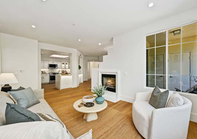 Property at 12370 Carmel Country Rd #105, San Diego, CA 92130, 3 beds, 2 baths