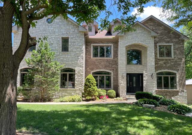 Property at 5875 Alabama Ave, Willowbrook, IL 60527, 6 beds, 6.5 baths