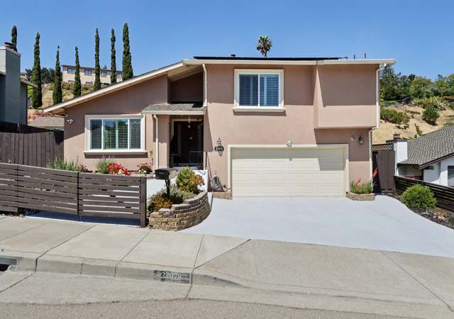 Property at 27978 Dobbel Ave, Hayward, CA 94542, 3 beds, 2.5 baths