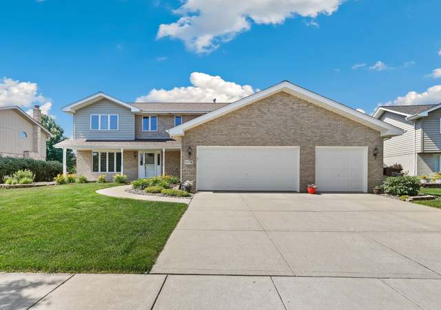 Property at 19736 Edgebrook Ln, Tinley Park, IL 60487, 5 beds, 2.5 baths