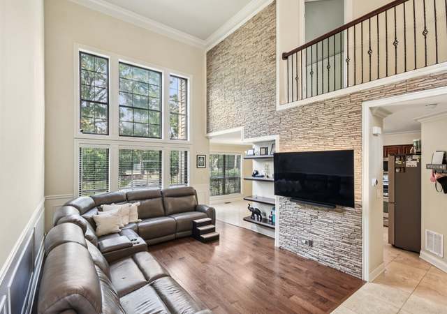 Photo of 145 Benton Ln, Bloomingdale, IL 60108