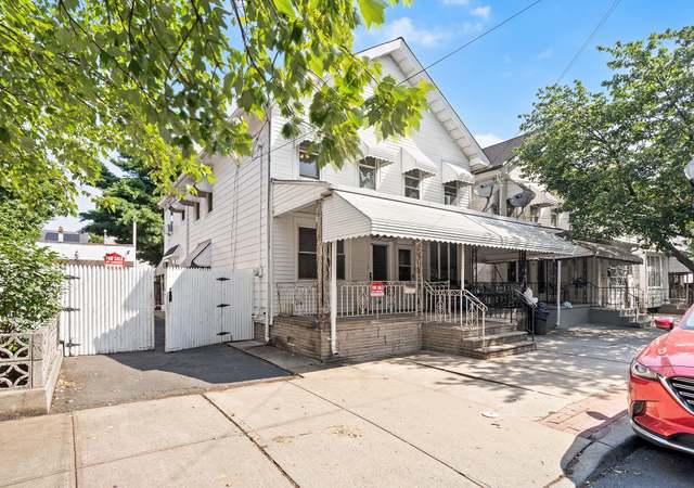 Property at 730 Roebling Ave, Trenton, NJ 08611, 3 beds, 2 baths