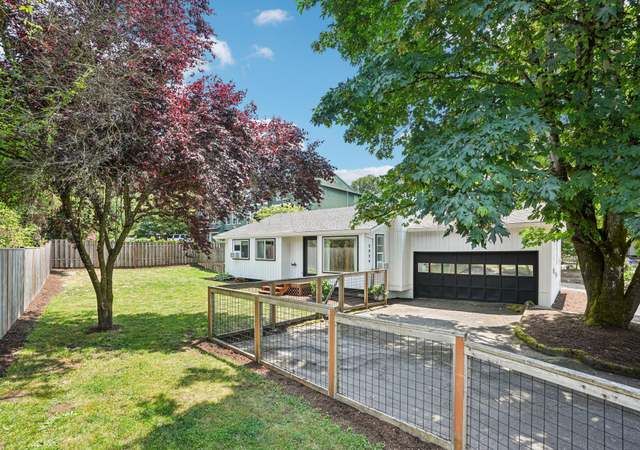 Photo of 2924 SW Multnomah Blvd, Portland, OR 97219