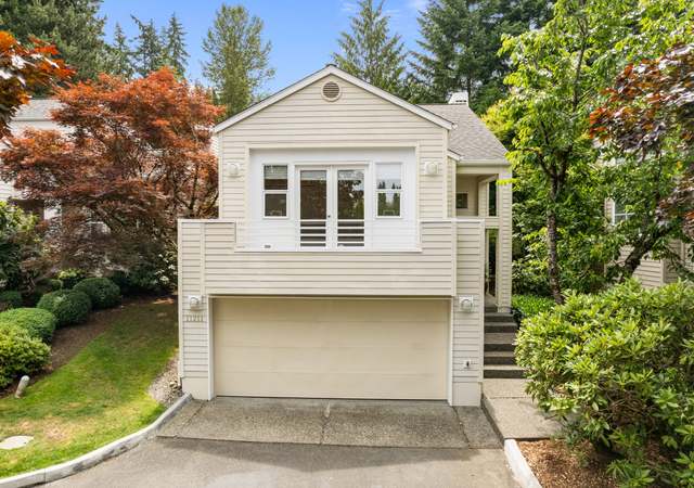 Property at 11211 NE 106th Pl, Kirkland, WA 98033, 3 beds, 2 baths