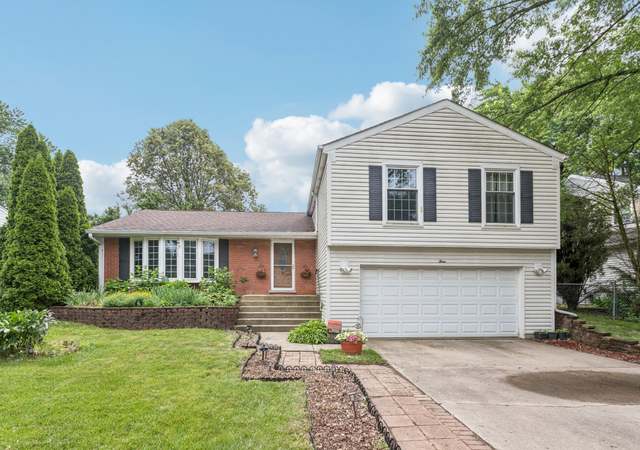 Property at 3 Warrington Rd, Vernon Hills, IL 60061, 4 beds, 2.5 baths