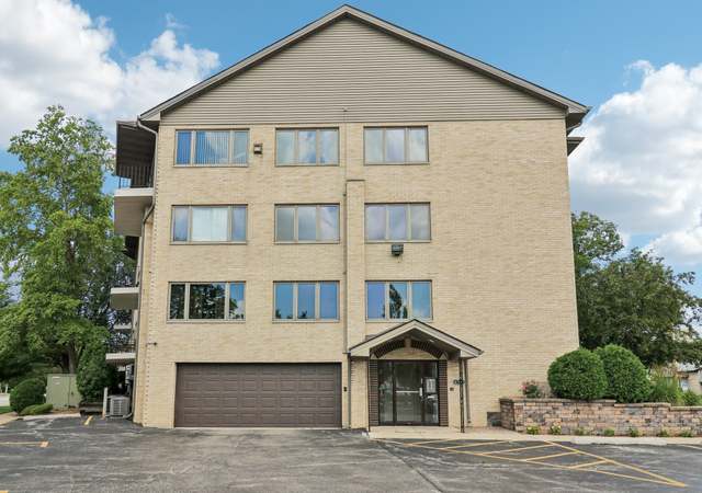 Property at 4560 W 93rd St Unit 2D, Oak Lawn, IL 60453, 2 beds, 2 baths